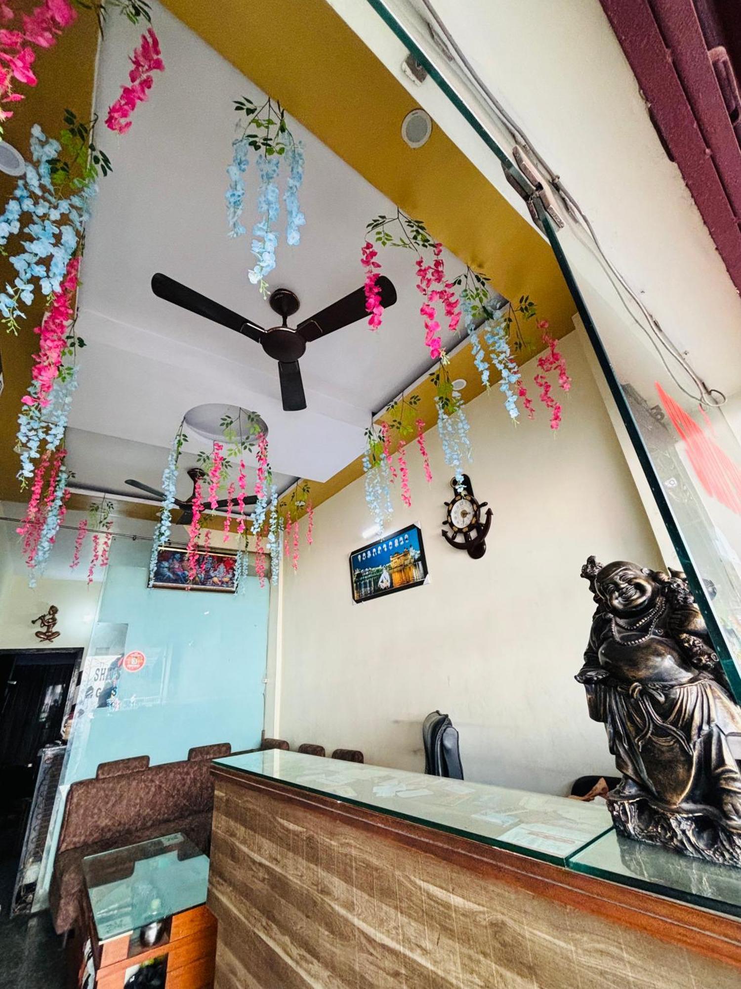 Shiv Shankar Guest House Amritsar Bagian luar foto
